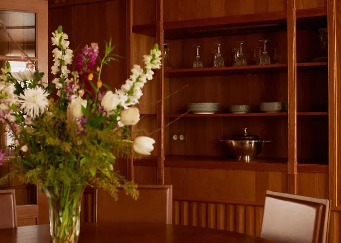 Chateau Voltaire Hotel Paris