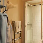Otel Chateau Voltaire Paris