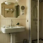 Otel Chateau Voltaire Paris