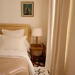 Chateau Voltaire Paris