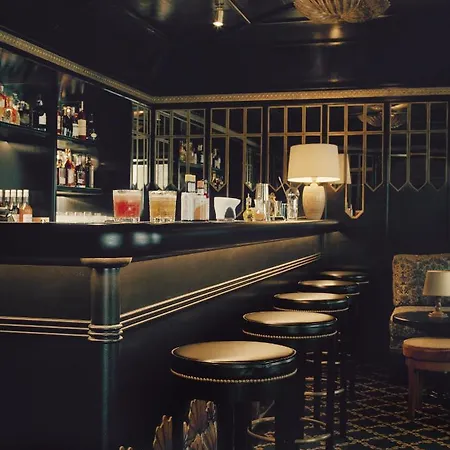 Chateau Voltaire Hotel