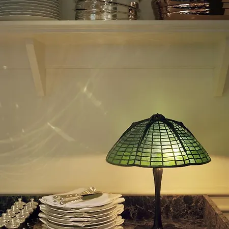 Hotel Chateau Voltaire Paris