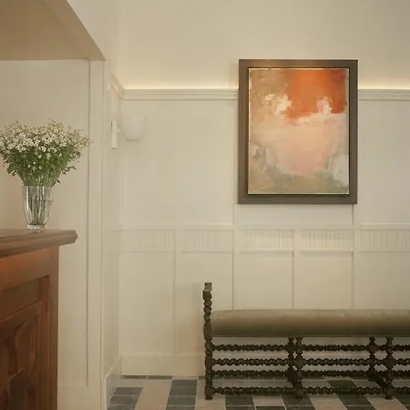 Chateau Voltaire Paris