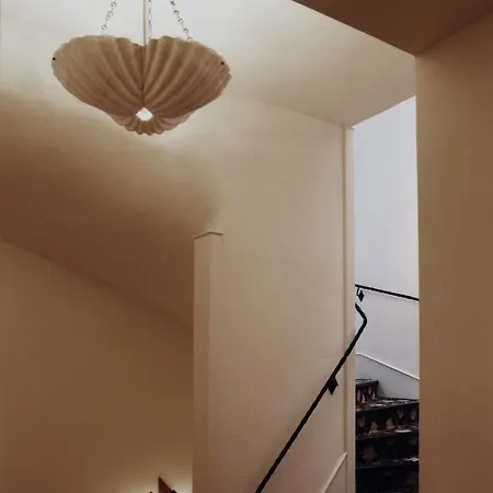 Hotel Chateau Voltaire 5*