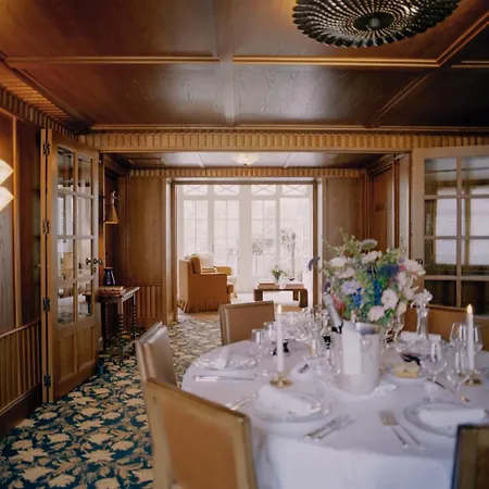 Chateau Voltaire 5* פריז