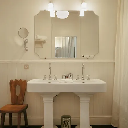 Hotel Chateau Voltaire
