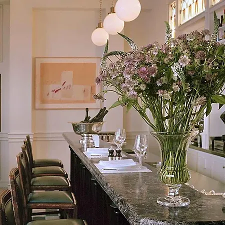 Hotell Chateau Voltaire Paris
