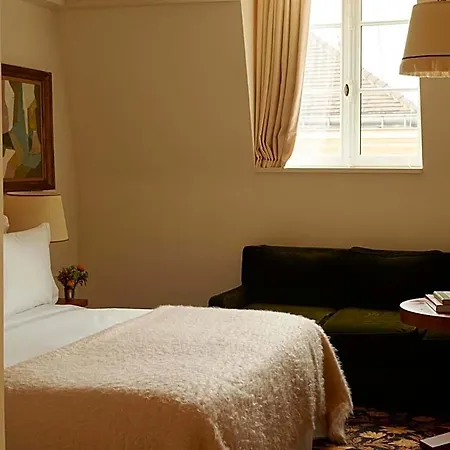 Hotell Chateau Voltaire Paris