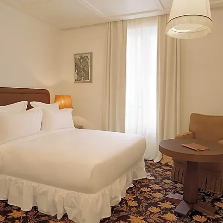 Chateau Voltaire Hotell Paris