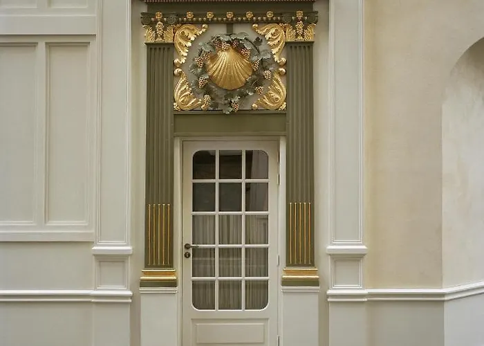 Chateau Voltaire Hotel Paris