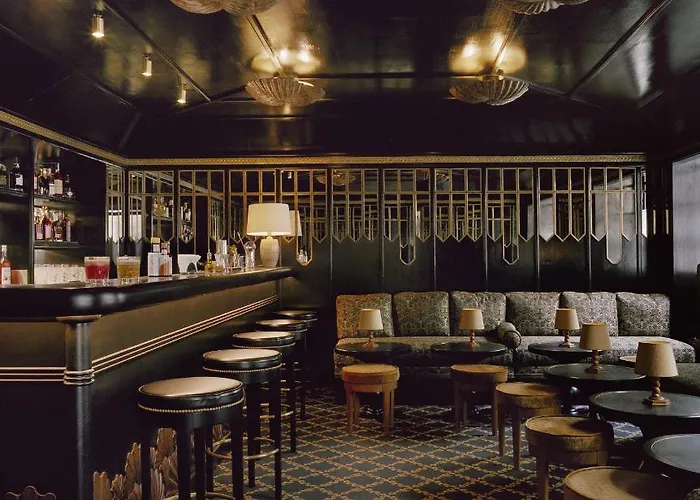 Chateau Voltaire Hotel Paris