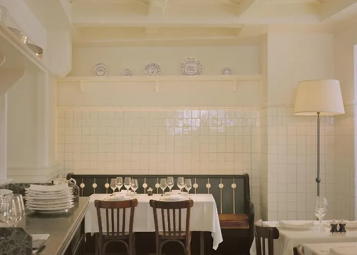 Chateau Voltaire Hotel