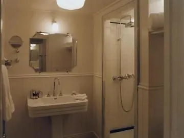 Chateau Voltaire Paris