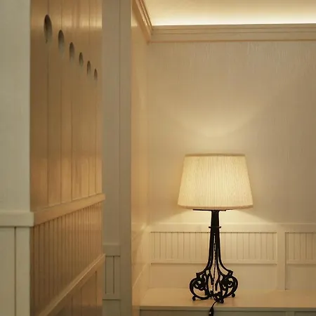 Château Voltaire Paris